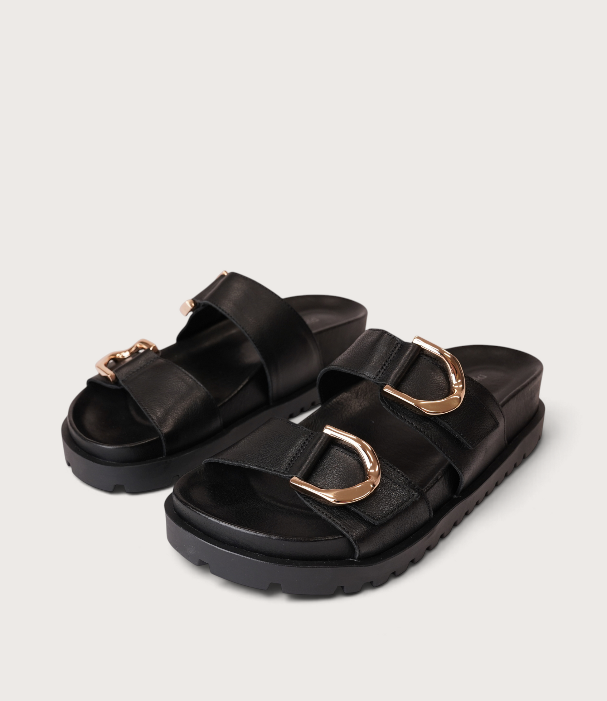 Ullana Black Leather Slides