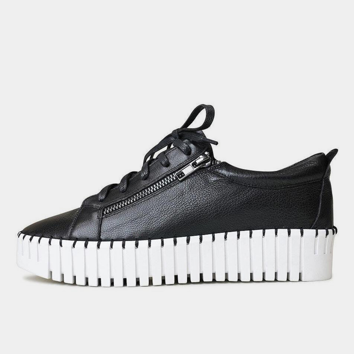 Bump Black Leather Sneakers - DJANGO AND JULIETTE | Shouz