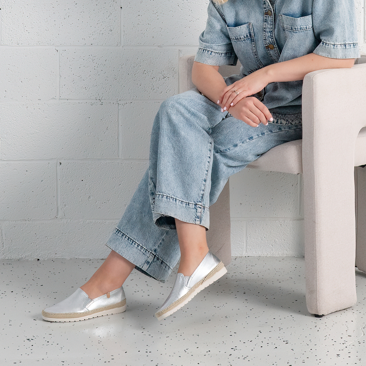 Nuria Silver Leather Espadrilles - VERBENAS | Shouz