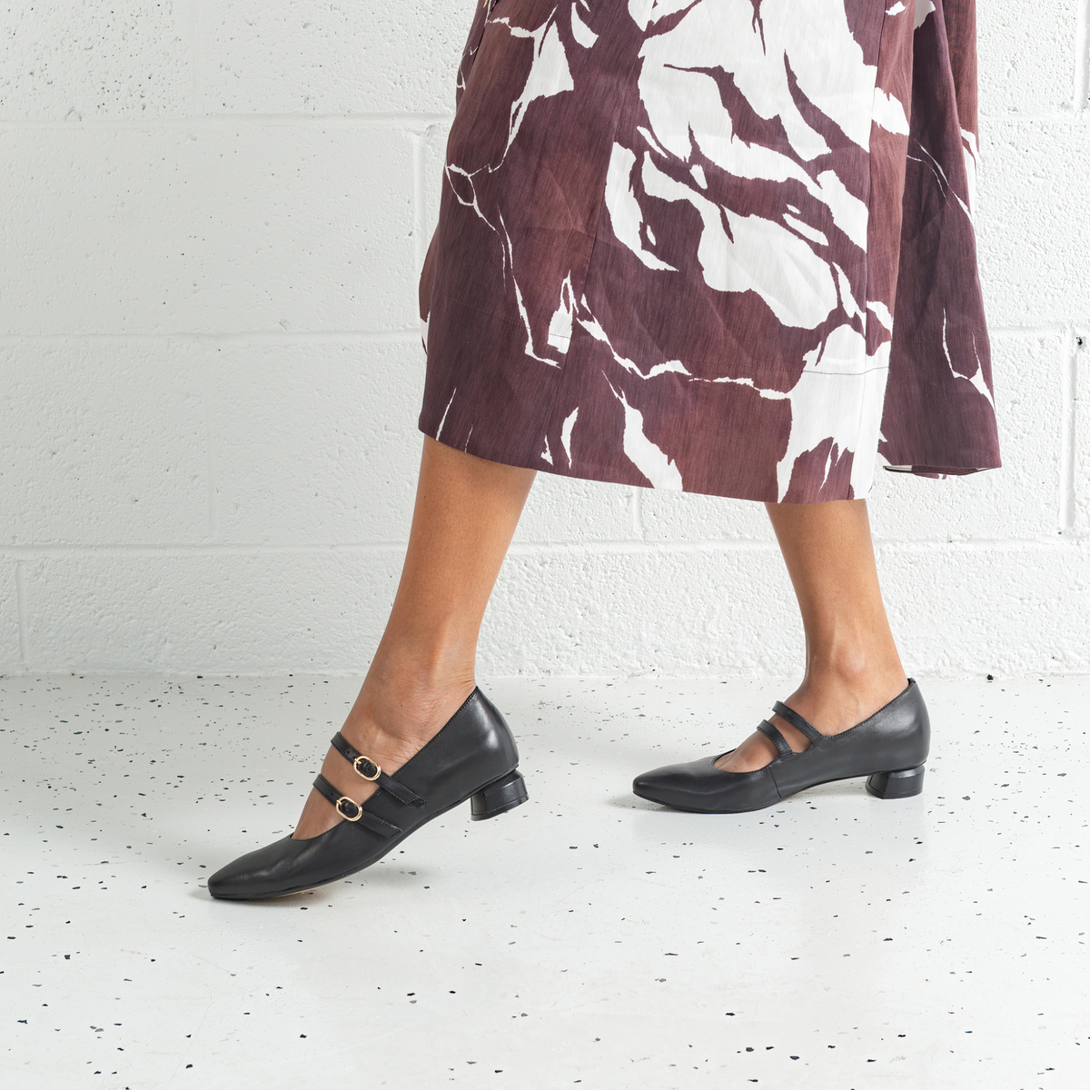 Fuela Black Leather Flats