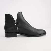 Noves Black Leather/ Black Heel Boots - DJANGO AND JULIETTE | Shouz
