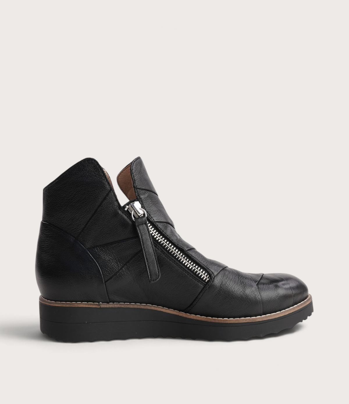Omeah Black/ Black Leather Ankle Boots - TOP END | Shouz