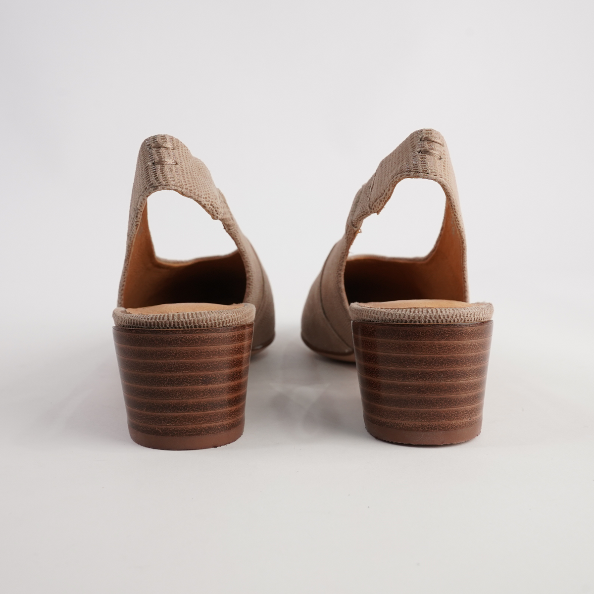 Hatti Sand Leather Heels