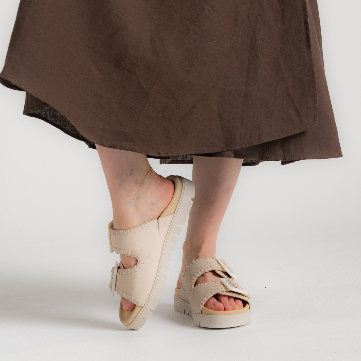 Rita Creme Leather Slides