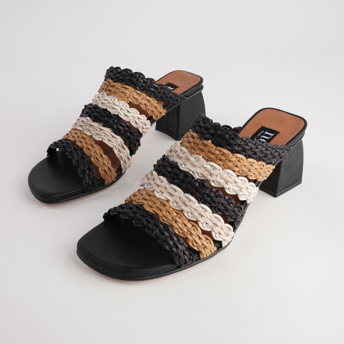 Ag-25122 Multicolour/ Negro Heels