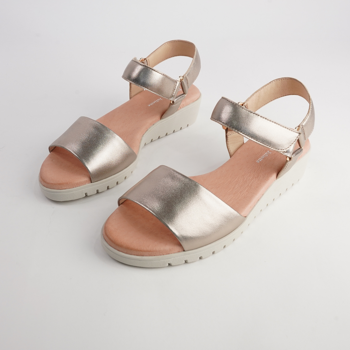 Minne Champagne/ Almond Sole Leather Sandals