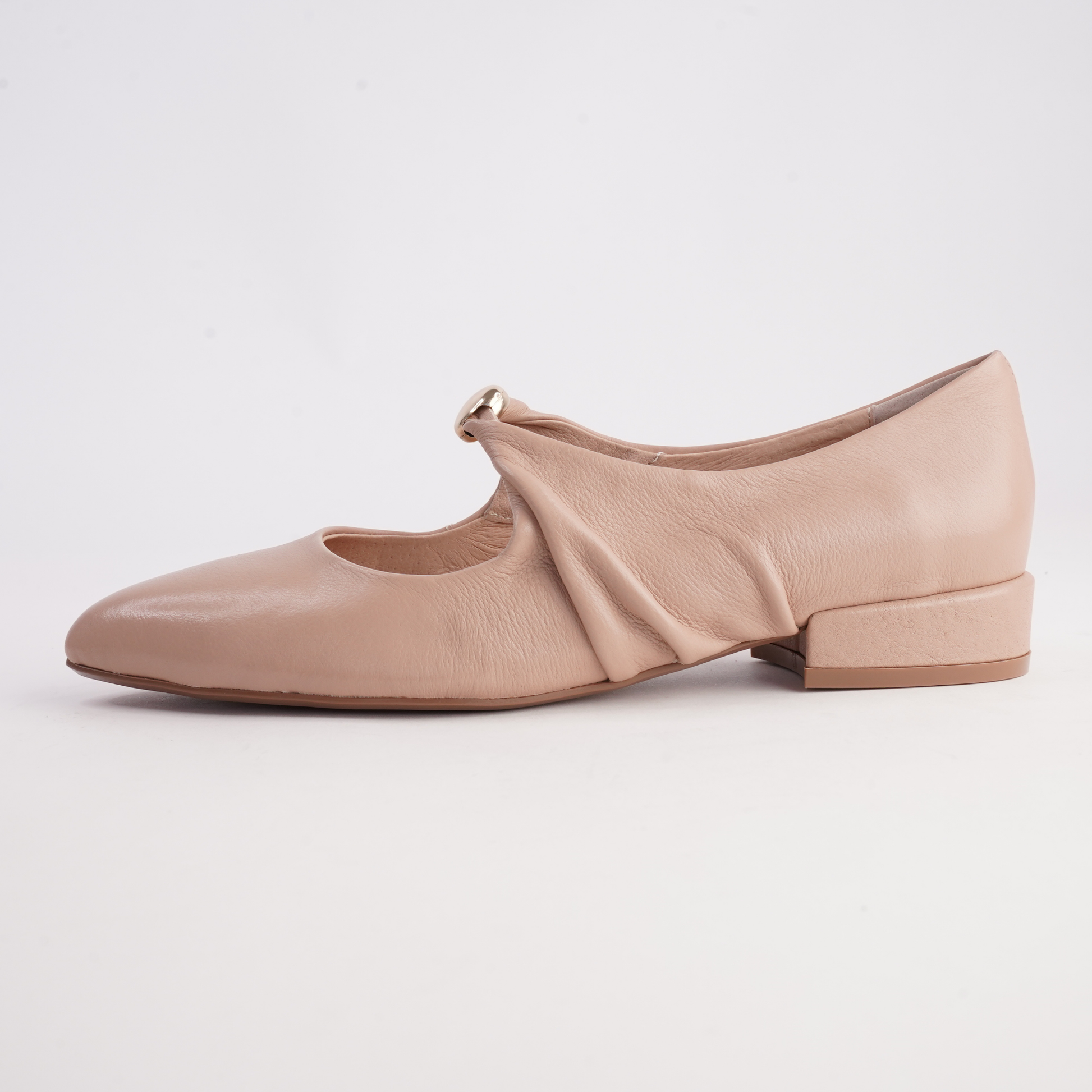 Estrela Cappuccino Leather Flats - DJANGO AND JULIETTE | Shouz
