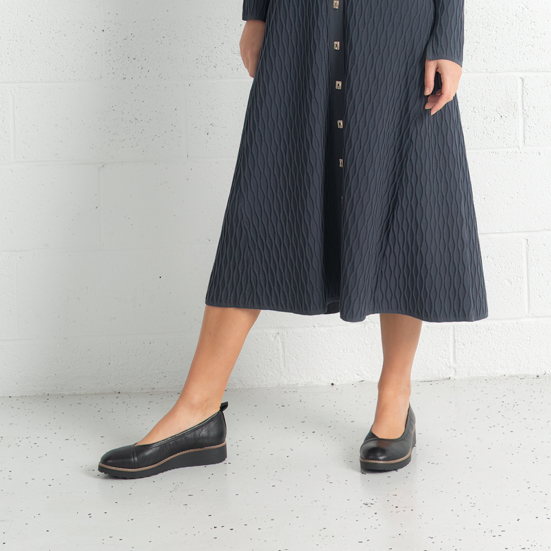 Oxsson Black/ Black Sole Leather Flats