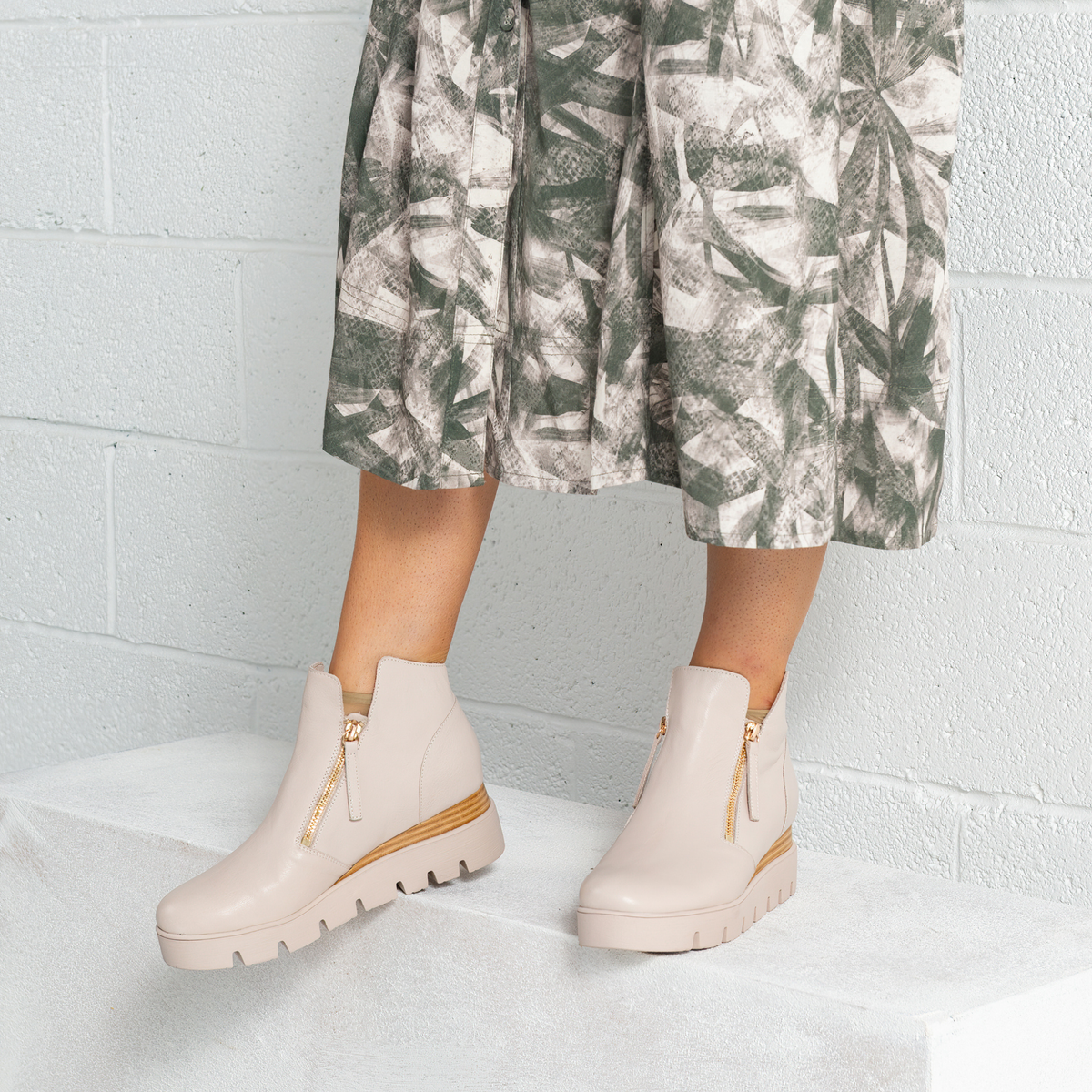 Radio Nougat/ Natural / Nougat Leather Ankle Boots