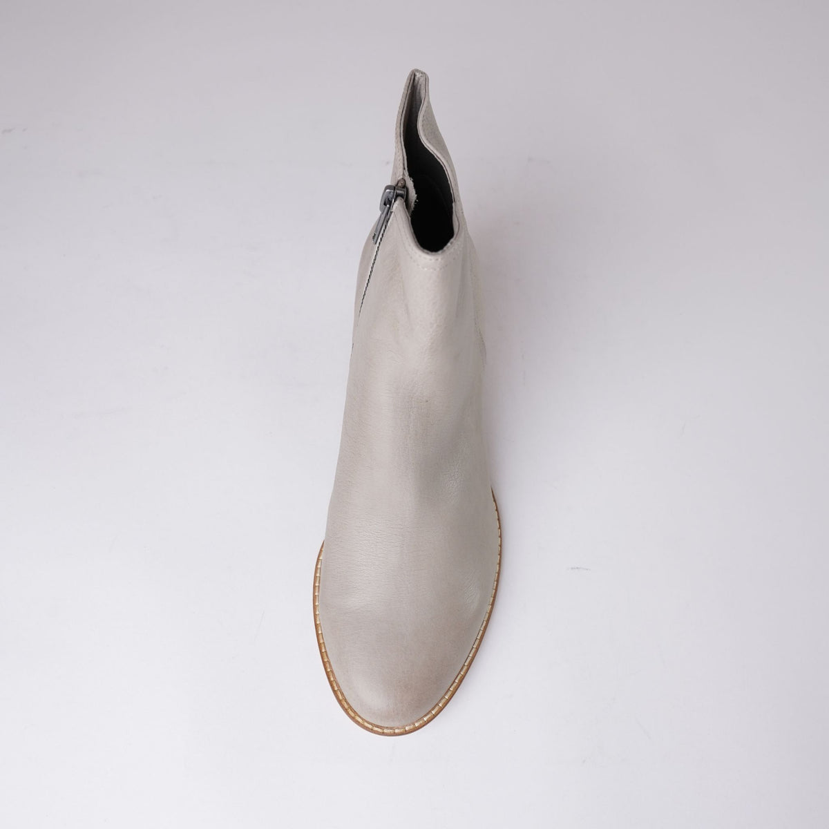 Mockas Taupe Leather Ankle Boots - DJANGO AND JULIETTE | Shouz