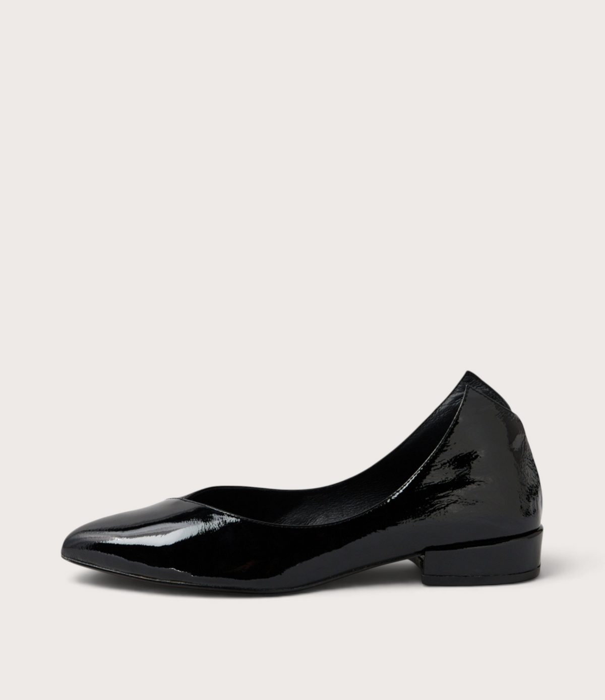 Ewa Black Patent Leather Ballet Flats