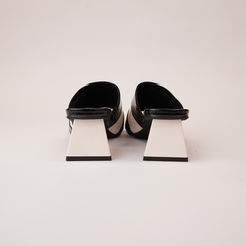 Ibbys Black & Ivory Patent Leather Heels