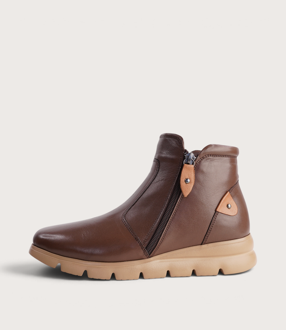 Eddie Praline Leather Ankle Boots - SALA | Shouz