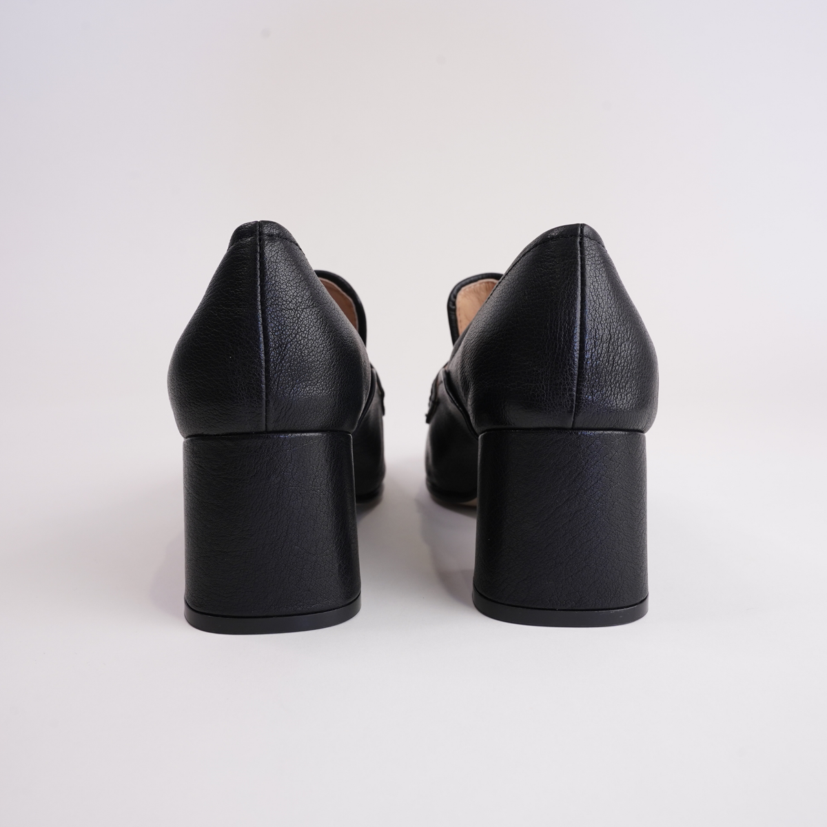 Kendill Black Leather Heeled Loafers - DJANGO AND JULIETTE | Shouz