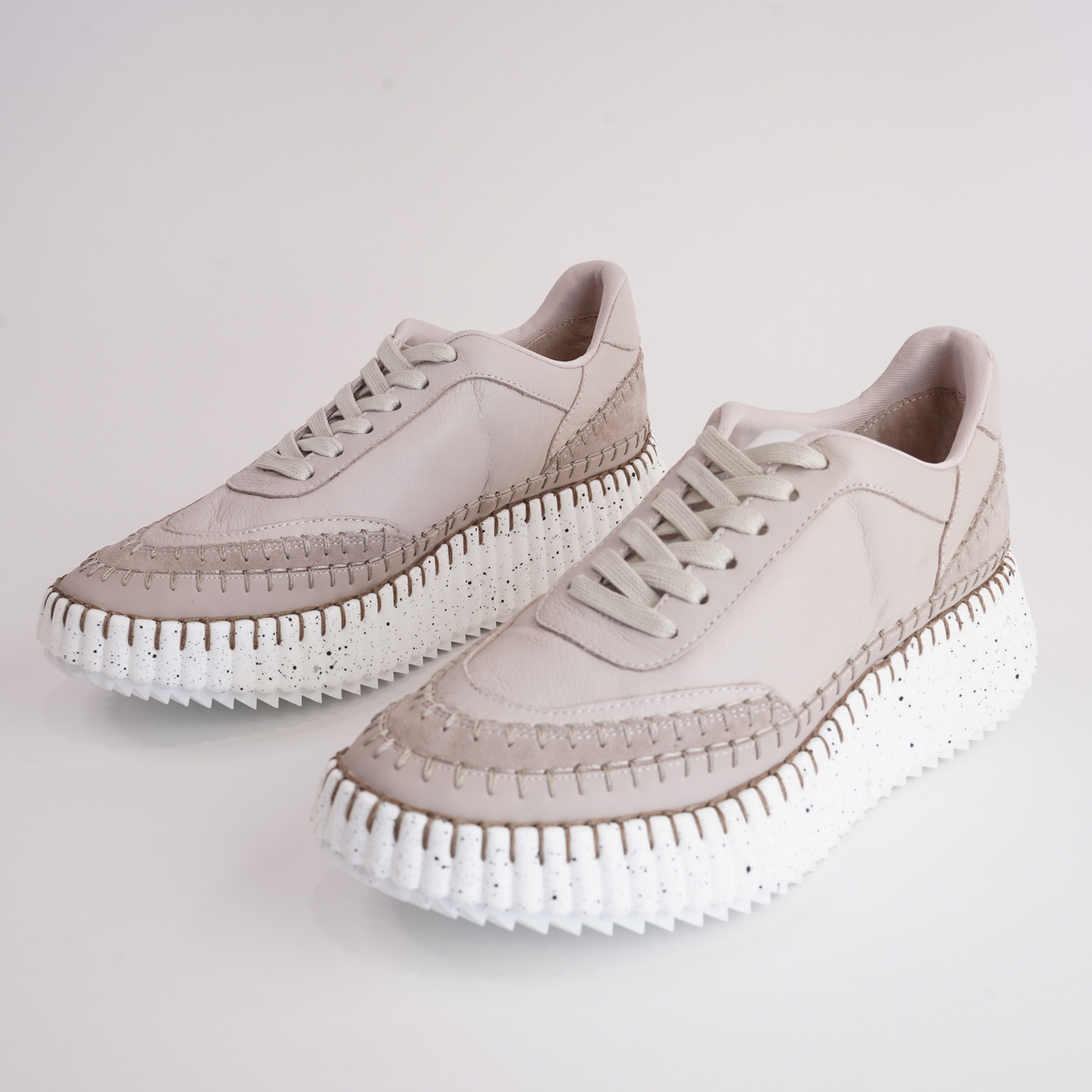 Cobus Nougat Leather Sneakers - DJANGO AND JULIETTE | Shouz