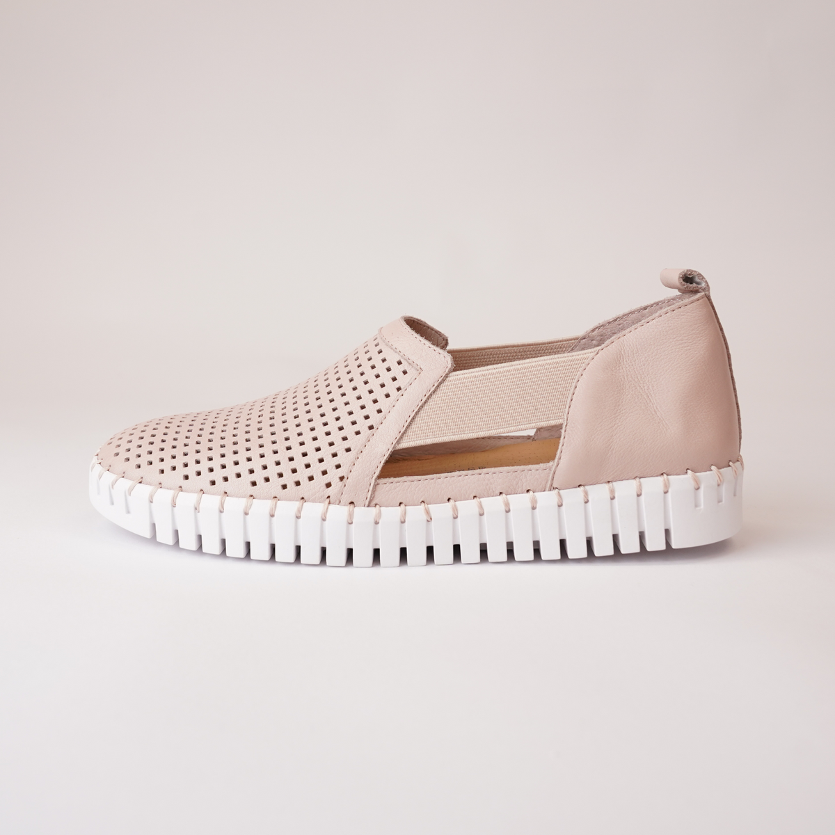 Habiki Rose Leather Sneakers - DJANGO AND JULIETTE | Shouz