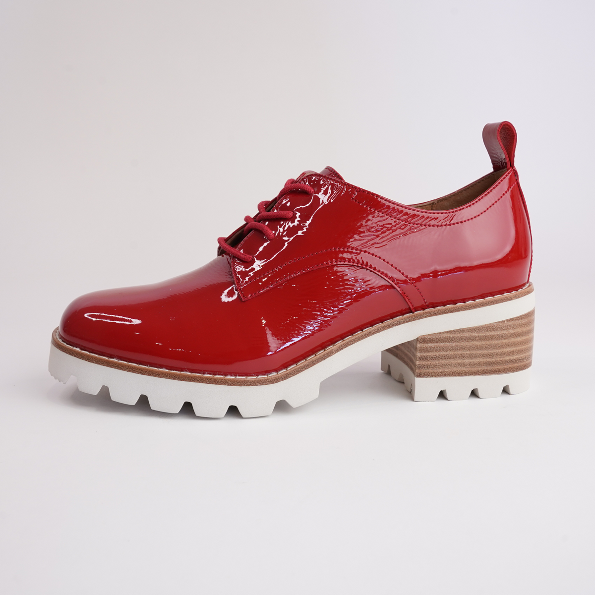 Daya Red Crinkle Patent Leather Brougues - BRESLEY | Shouz