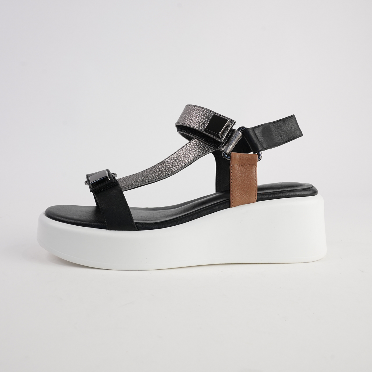 Roz Black/ Silver Leather Sandals - EMMA KATE | Shouz