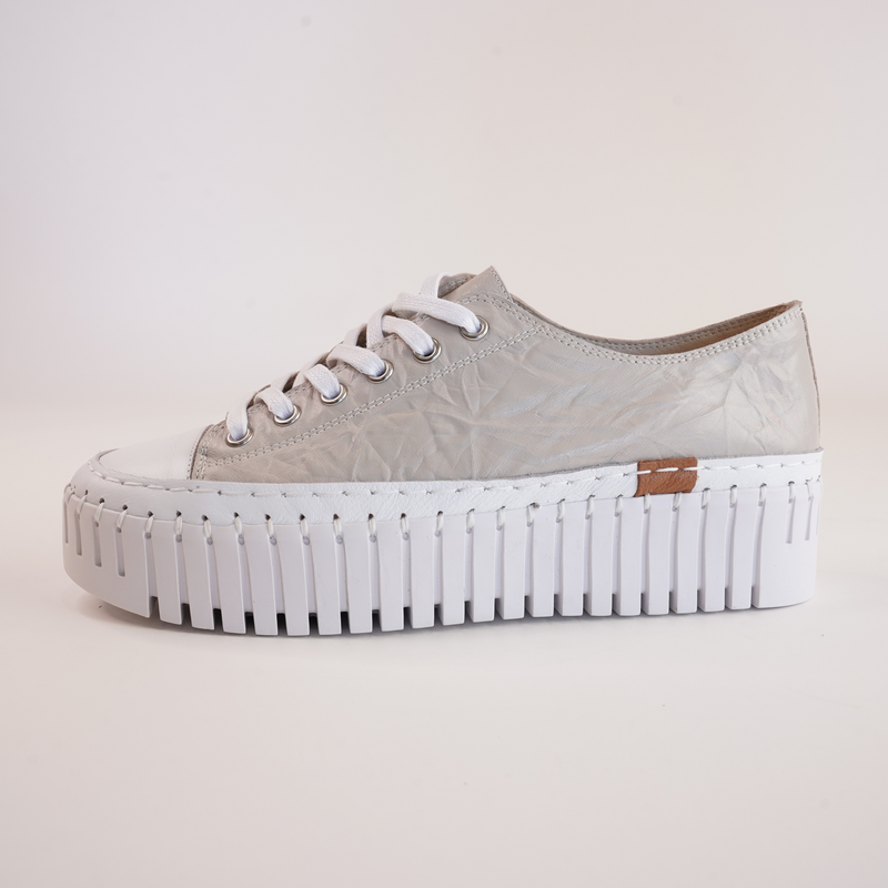 Baselo White/ Almond Leather Sneakers