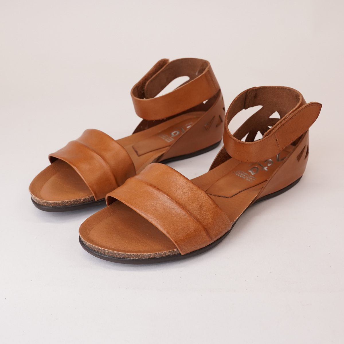 Palin Cuero Leather Sandals