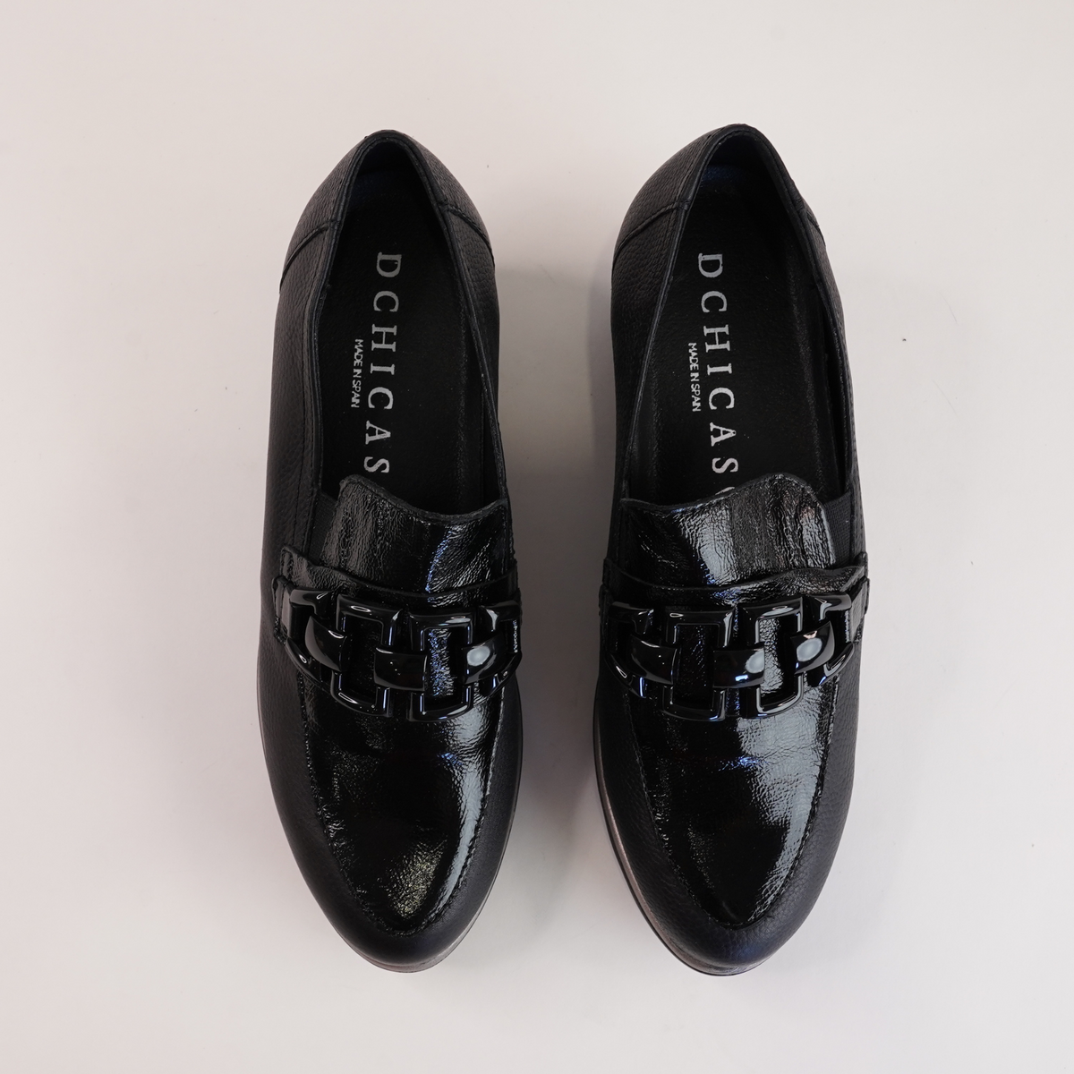 4668 Black Leather/black Patent Loafers
