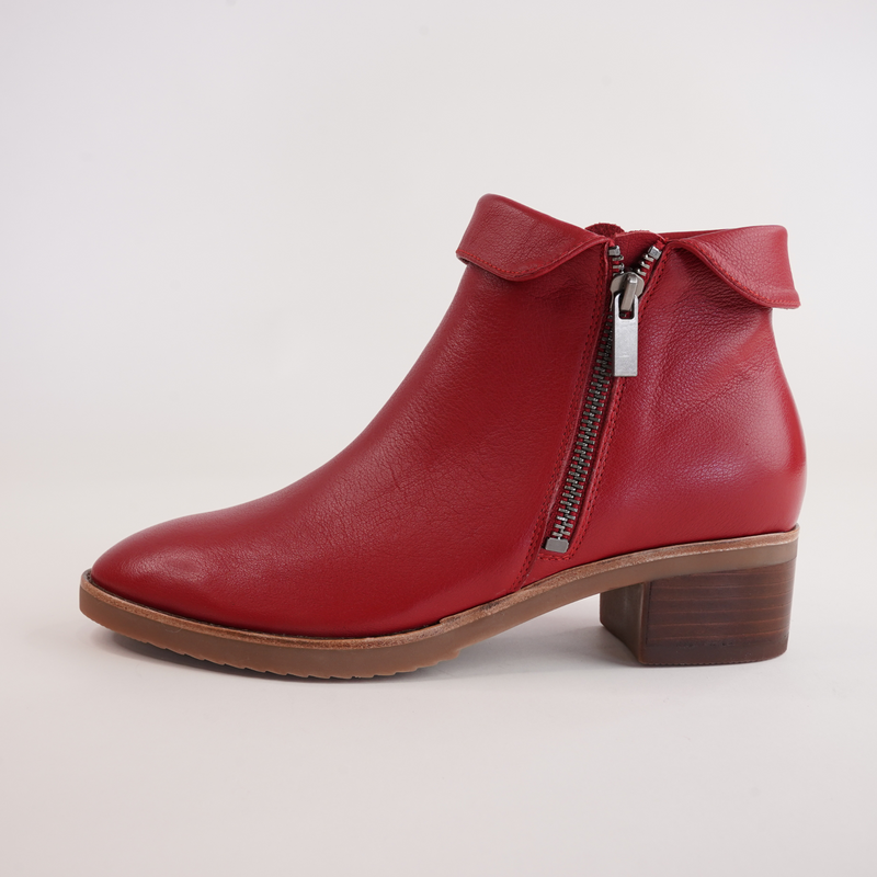 Twotimes Dark Red Leather Ankle Boots