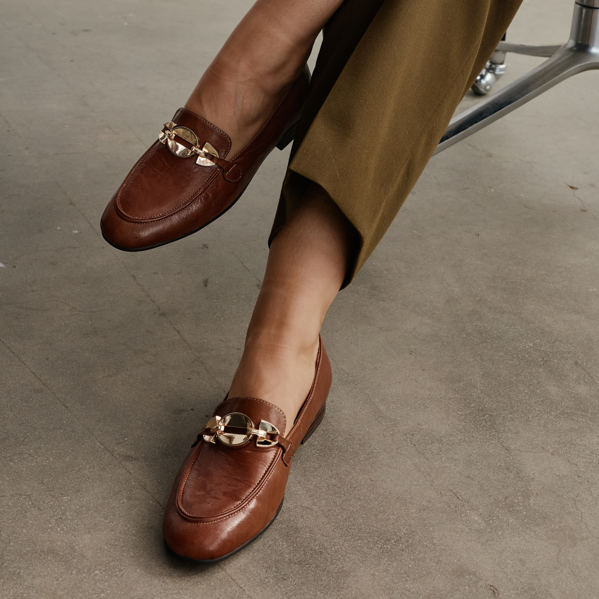 Ilysa Cognac Polish Leather Loafers - DJANGO AND JULIETTE | Shouz