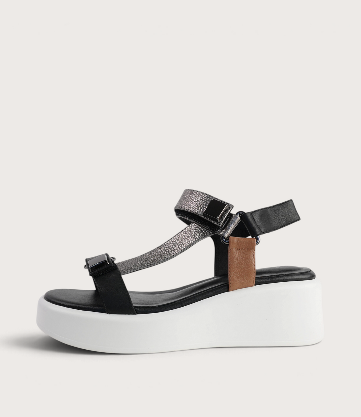 Roz Black/ Silver Leather Sandals - EMMA KATE | Shouz