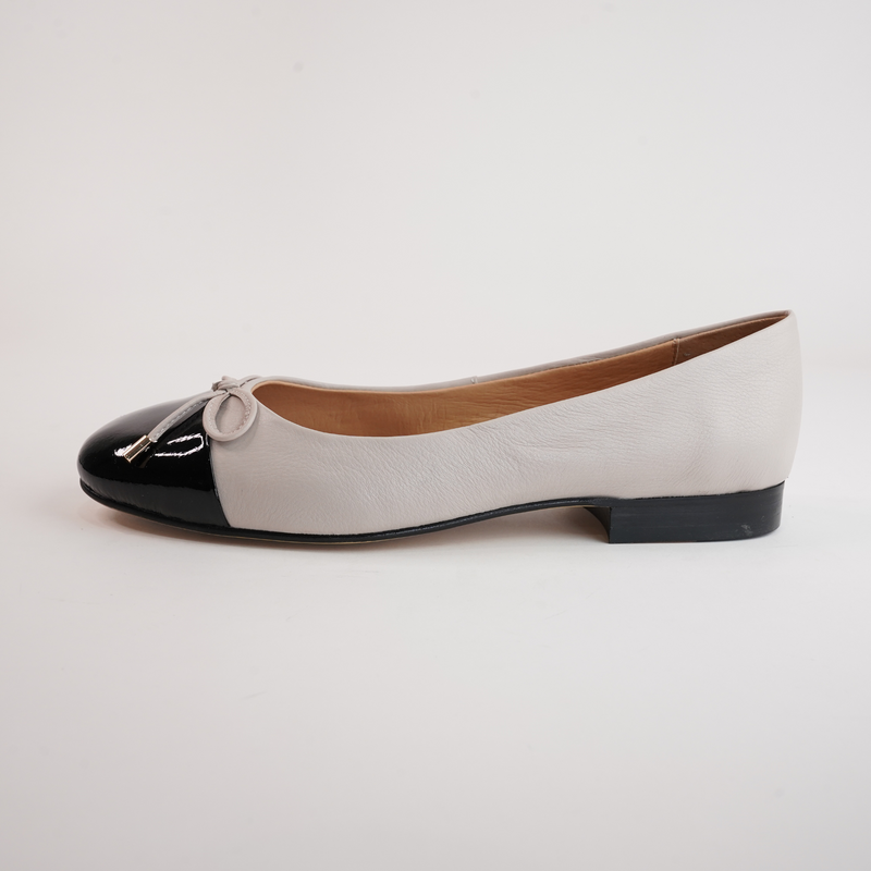 Ildiko Black Patent/ Nougat Leather Ballet Flats