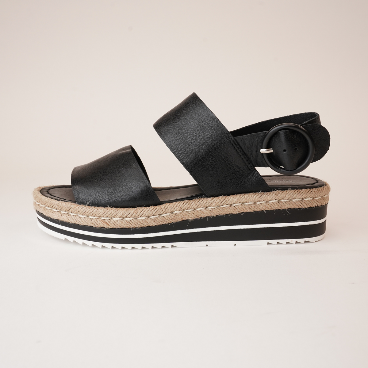 Atha Black Leather Sandals - DJANGO AND JULIETTE | Shouz