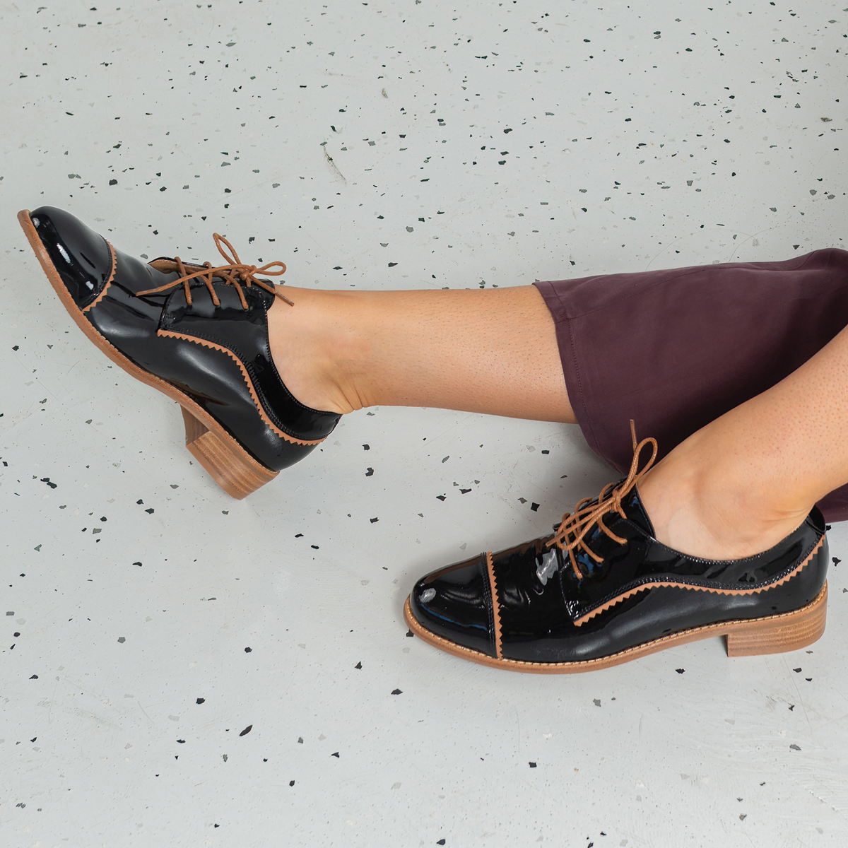 Alpopo Black Patent Lace-up Flats - BRESLEY | Shouz