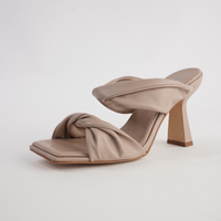 513109 Bella Leather Heels