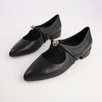 Estrela Black Leather Flats - DJANGO AND JULIETTE | Shouz