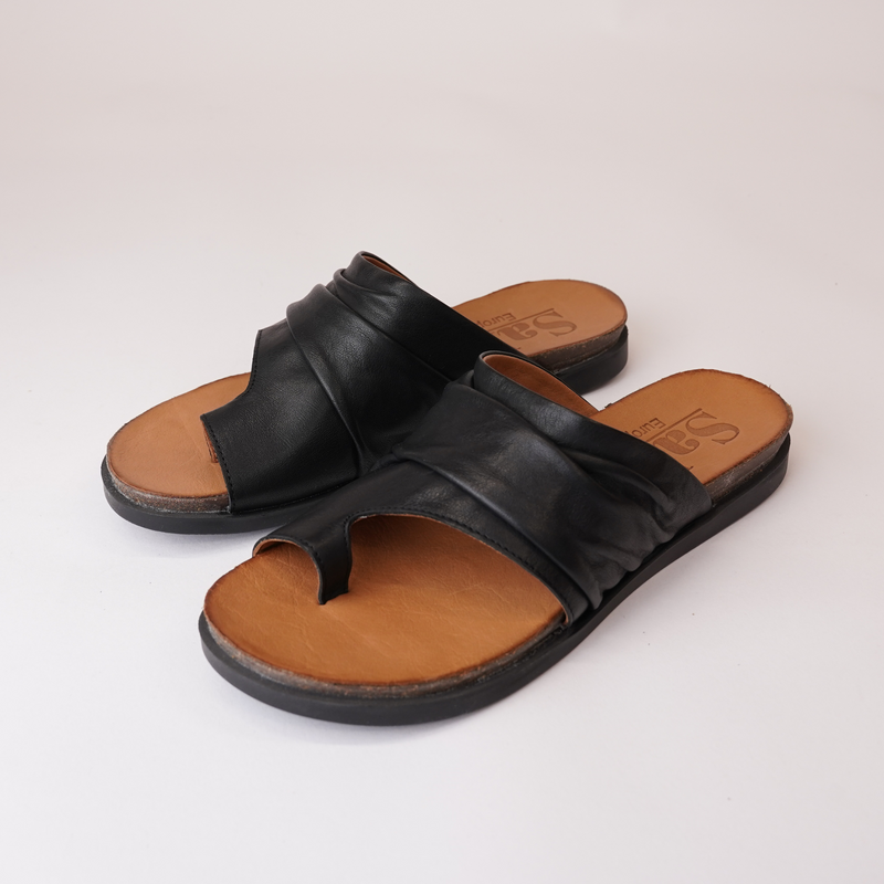 Lulu Black Leather Sandals