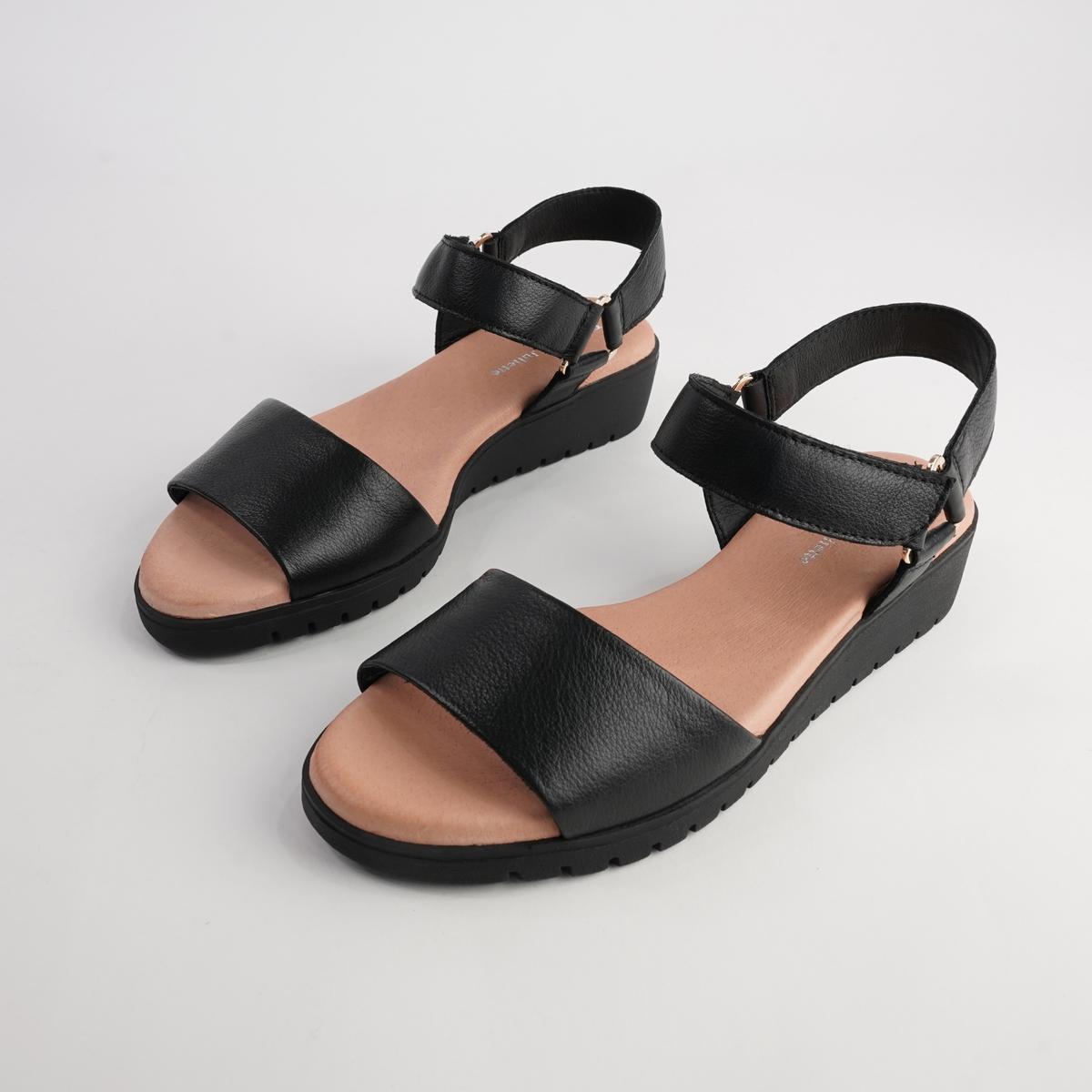 Minne Black/ Black Sole Leather Sandals