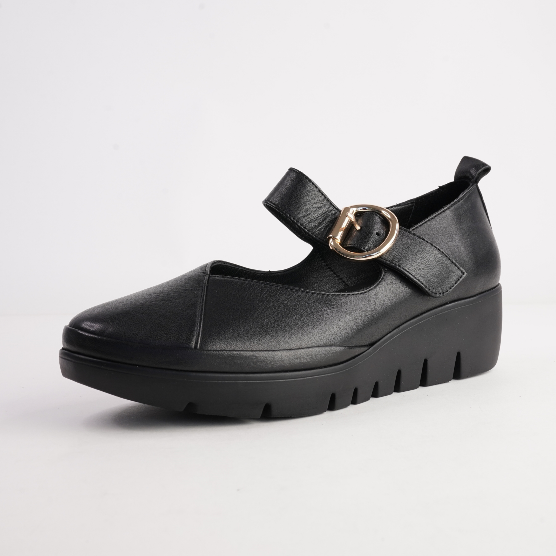 Solo Black Leather Flats - SALA | Shouz
