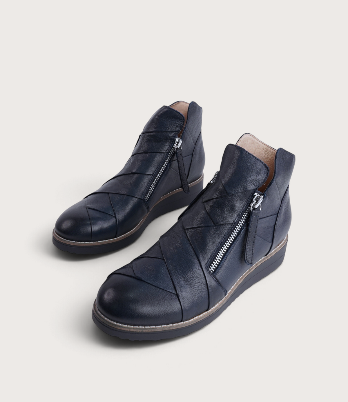 Omeah Navy/ Navy Leather Ankle Boots - TOP END | Shouz