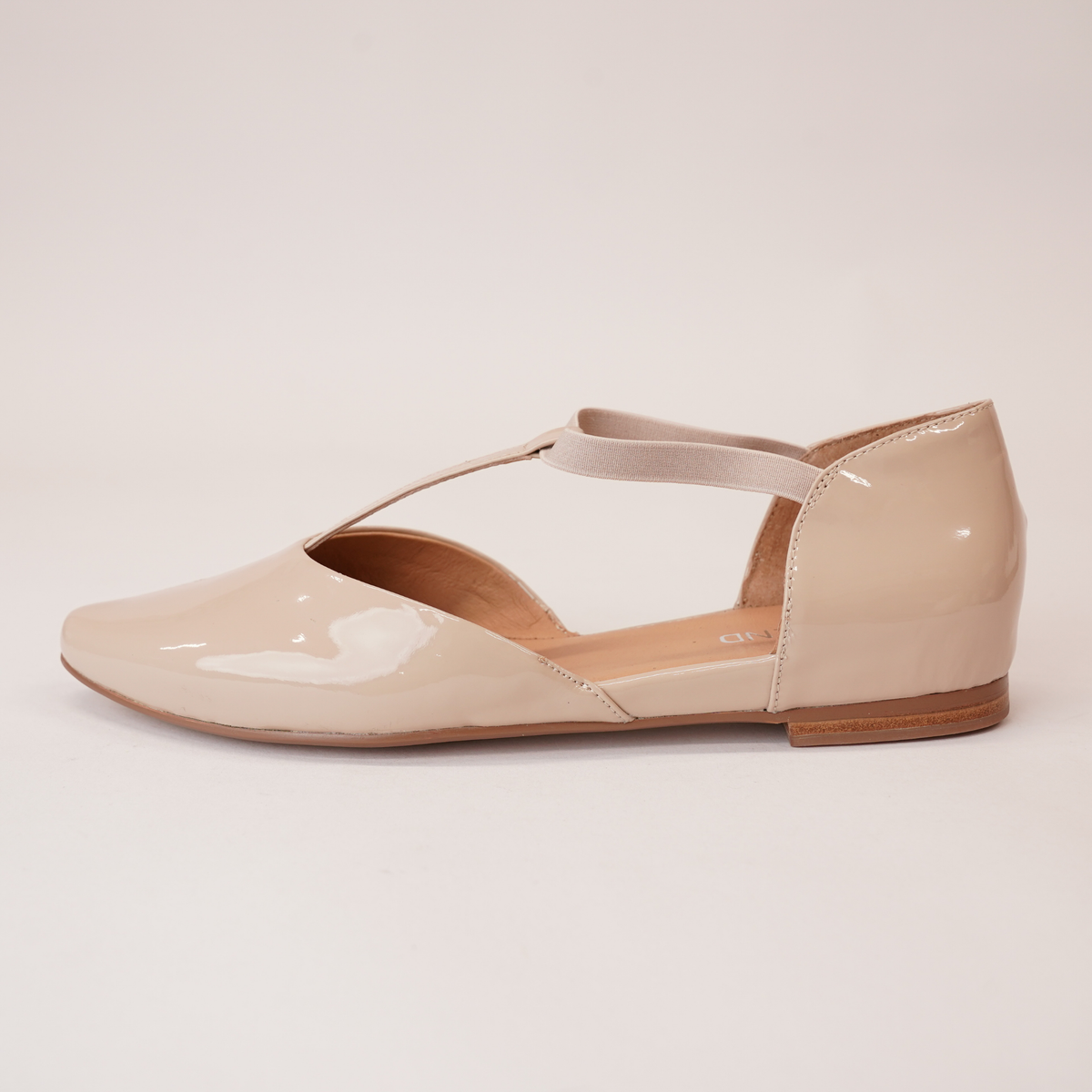 Saddie Cafe Patent Leather Flats - TOP END | Shouz