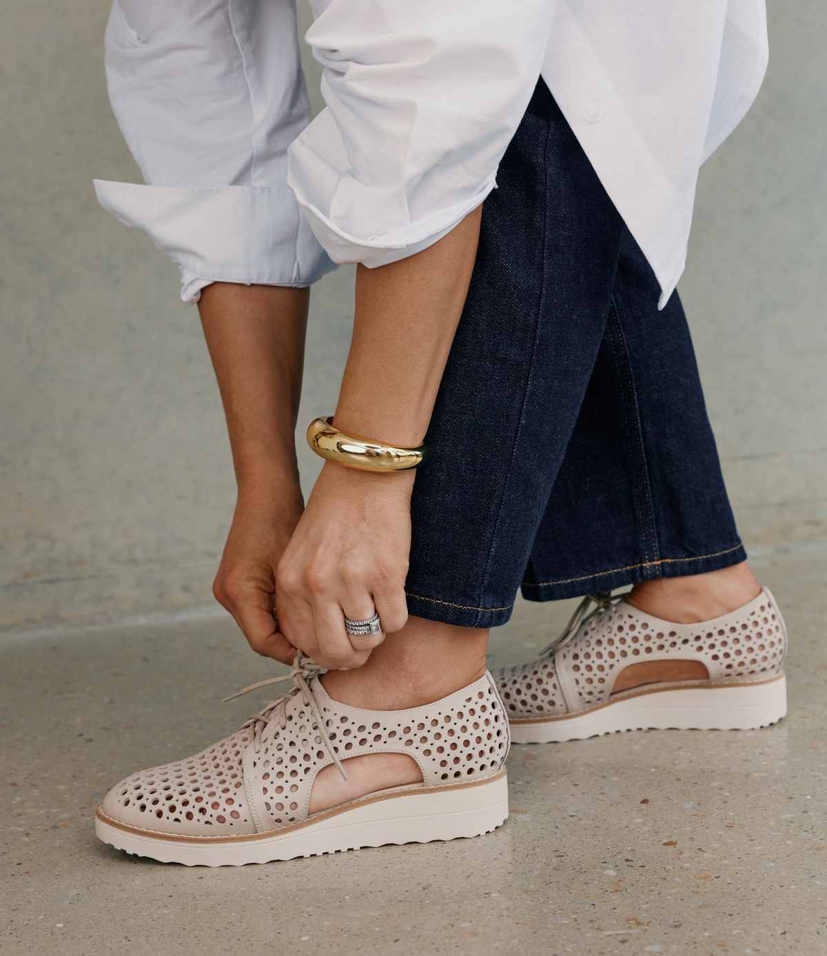 Onstage Vanilla/ Vanila Sole Sneakers - TOP END | Shouz