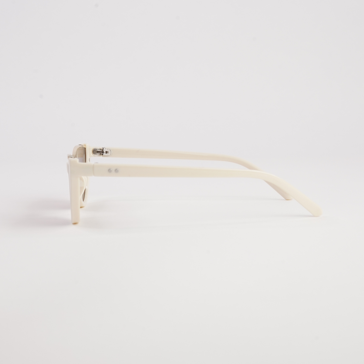 Giselle Ecru Sunglasses