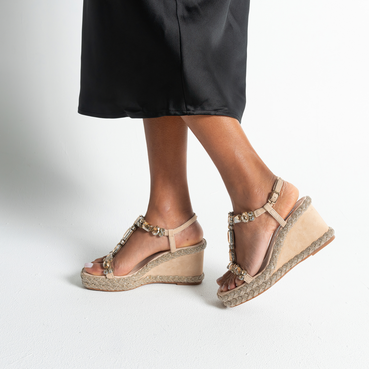 Vontey Latte Suede Wedge Sandals - DJANGO AND JULIETTE | Shouz