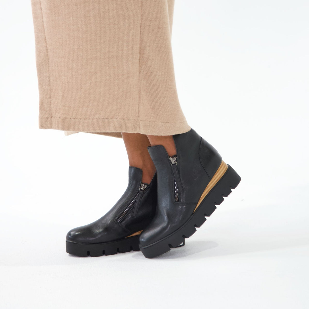 Radio Black Leather Ankle Boots