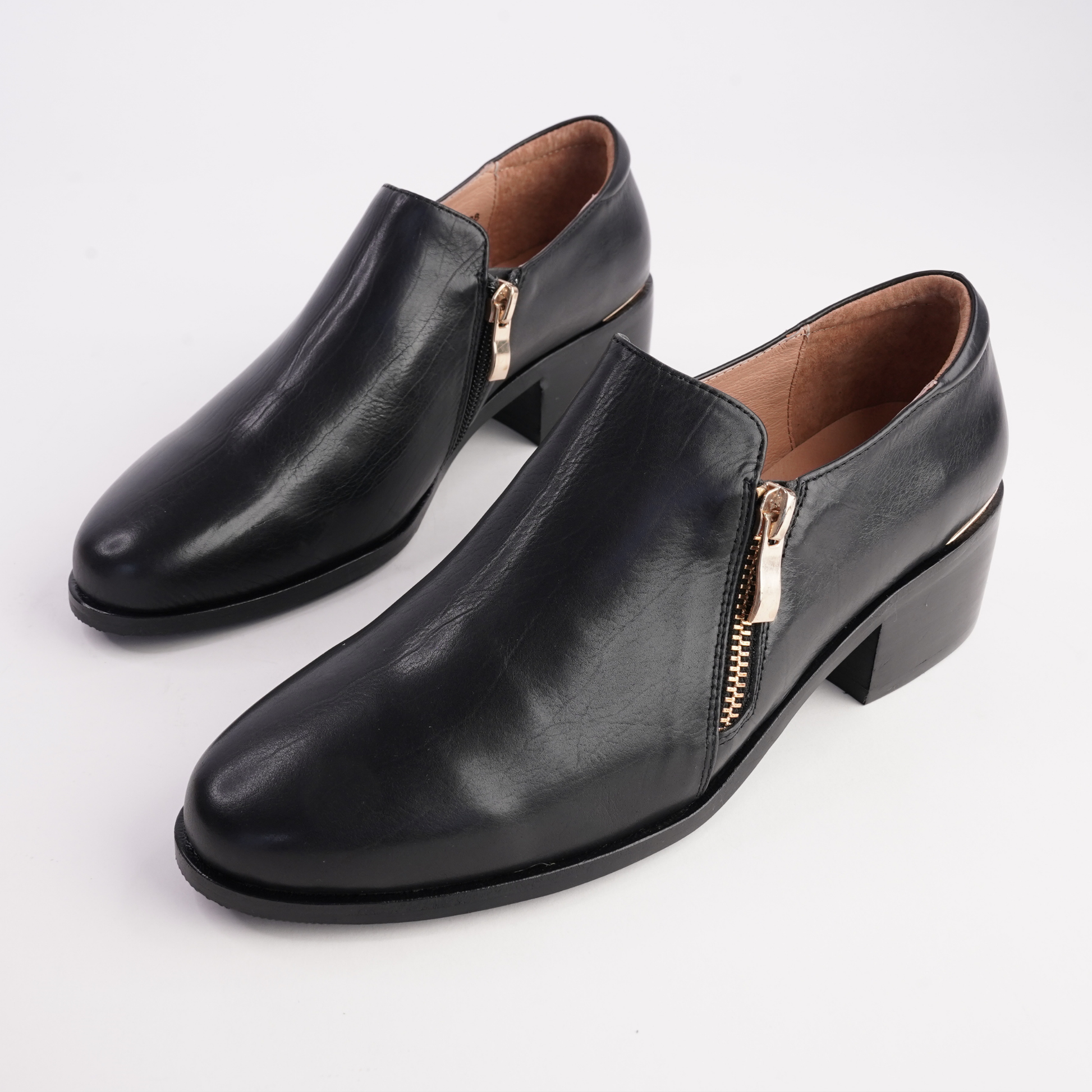 Dartmouth Black/ Black Heels - BRESLEY | Shouz