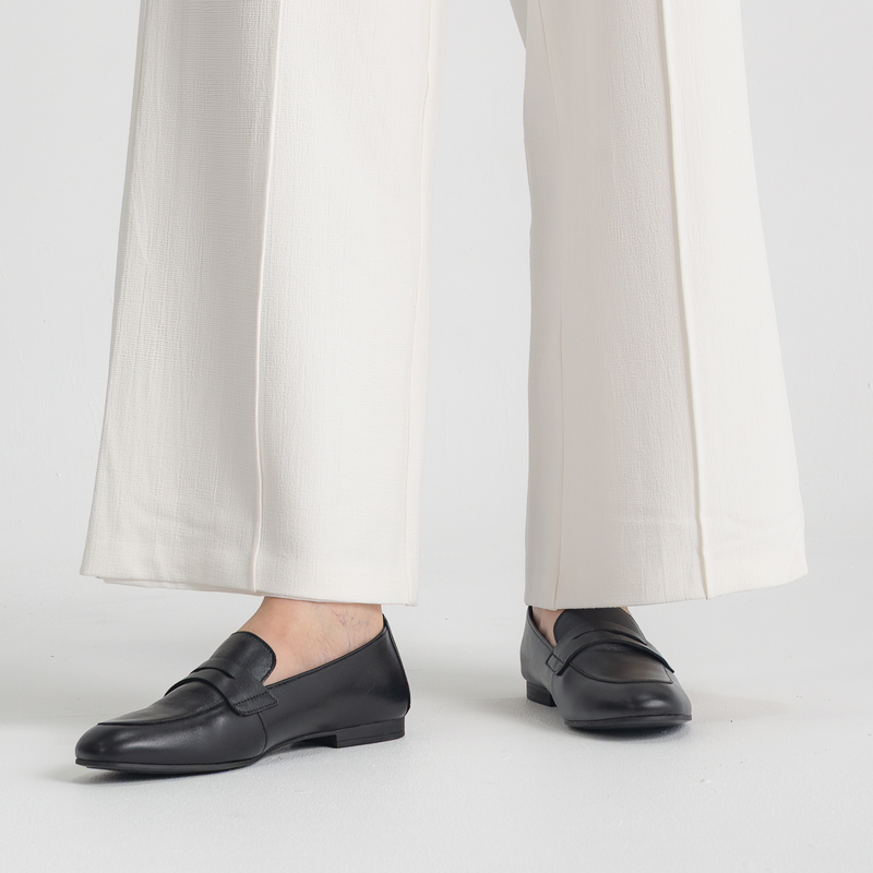 Eleanor Black Leather Loafers