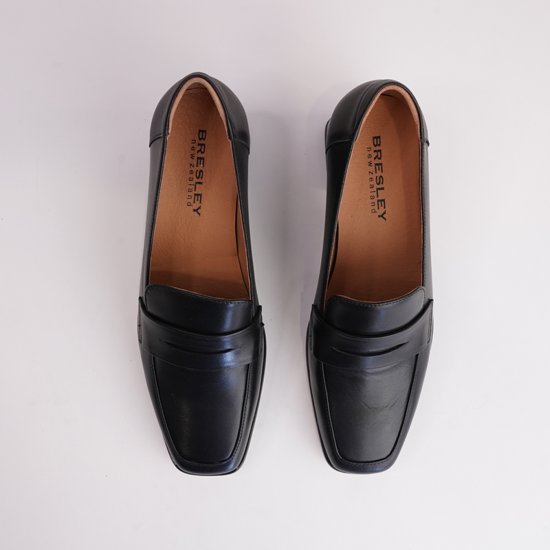 Pavon Black Leather Heeled Loafers