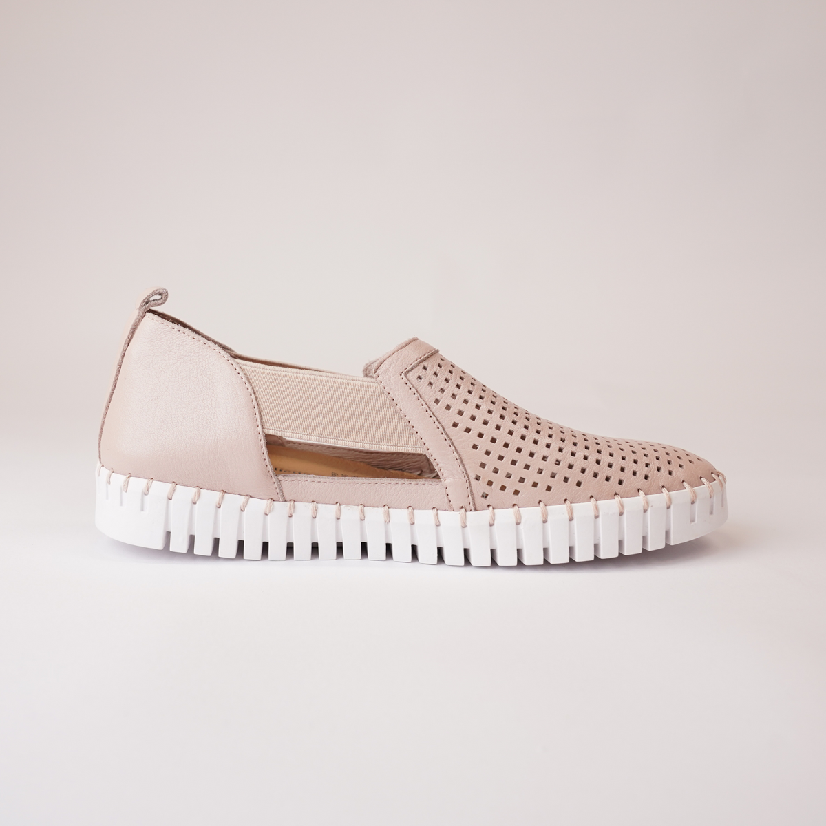 Habiki Rose Leather Sneakers - DJANGO AND JULIETTE | Shouz