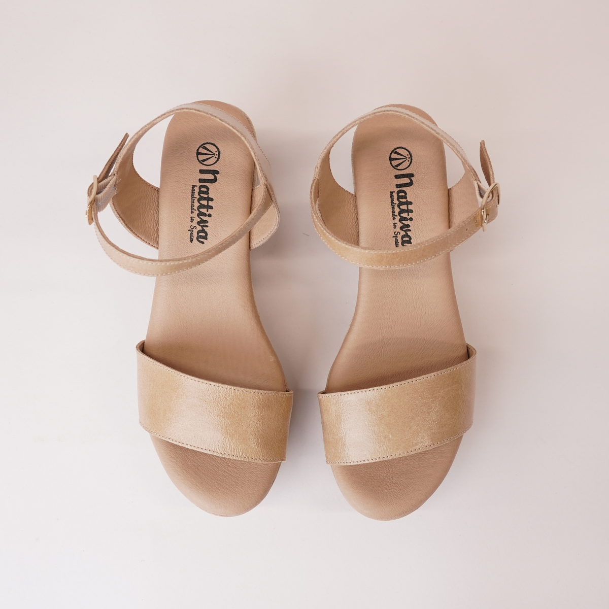 009-cres-138 Sand Patent/ Suede Leather Wedges