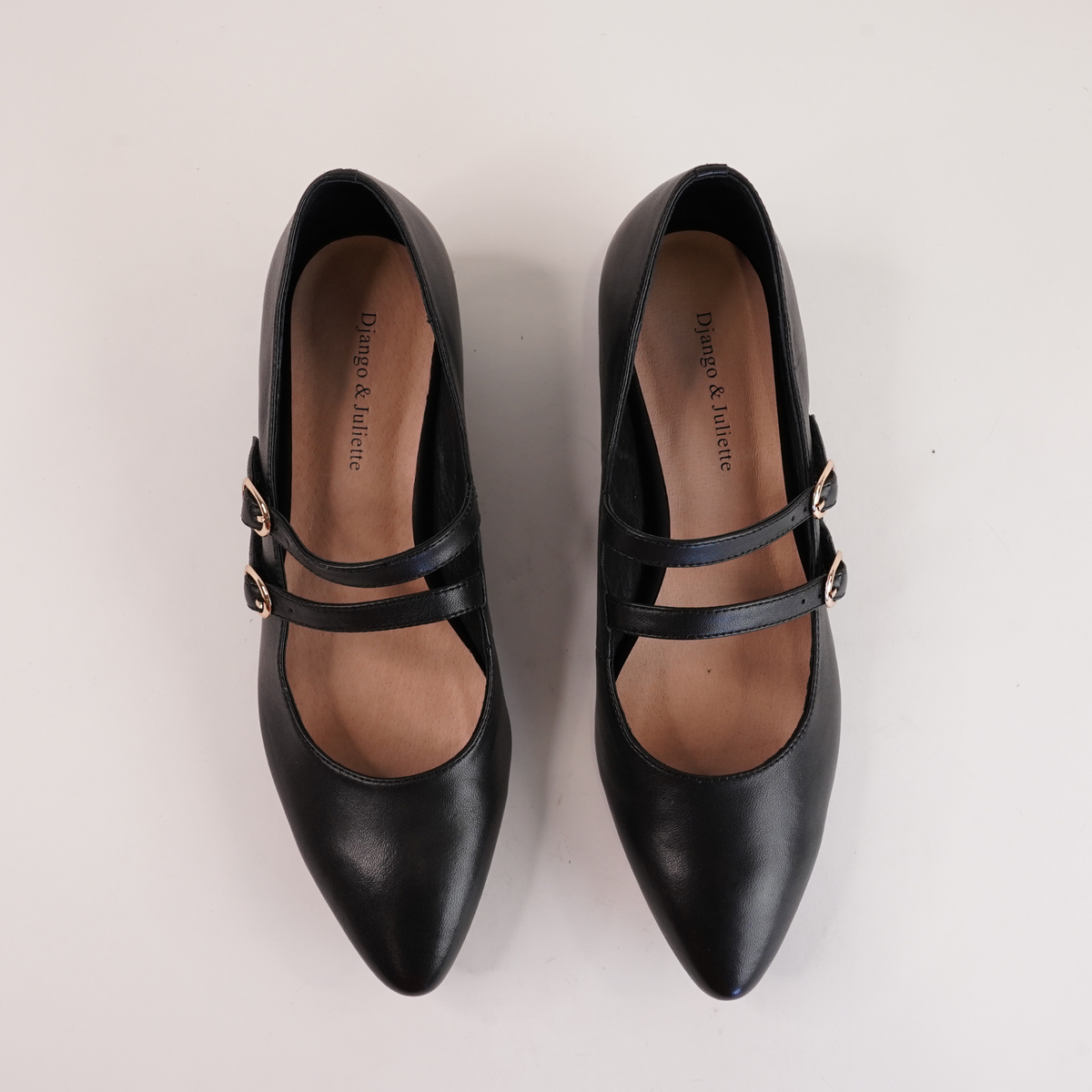 Fuela Black Leather Flats - DJANGO AND JULIETTE | Shouz
