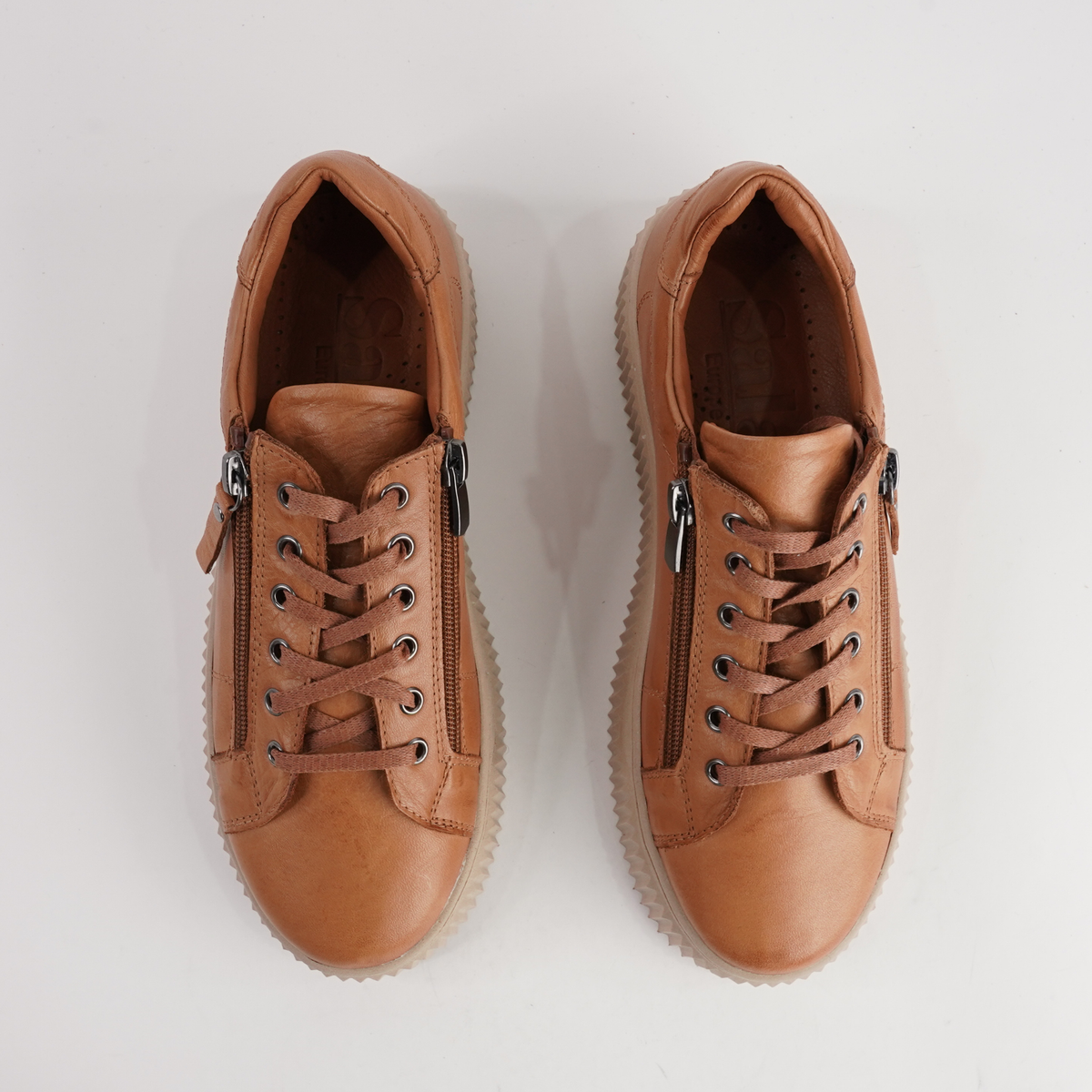 Bonnie Coconut Leather Sneakers - SALA | Shouz