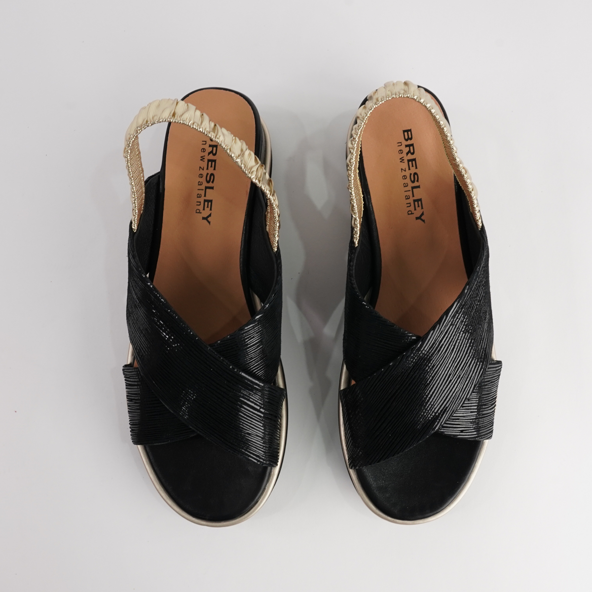 Debacle Black/ Gold Leather Sandals - BRESLEY | Shouz